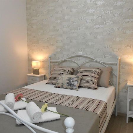 Marras Apartment Αθήνα Εξωτερικό φωτογραφία